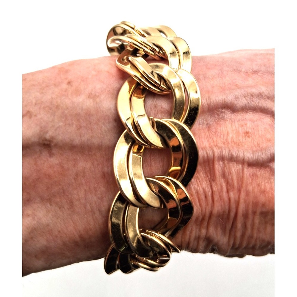 Vintage Monet Textured Link Bracelet 7.75" Ribbed‎ Articulated Gold Tone
